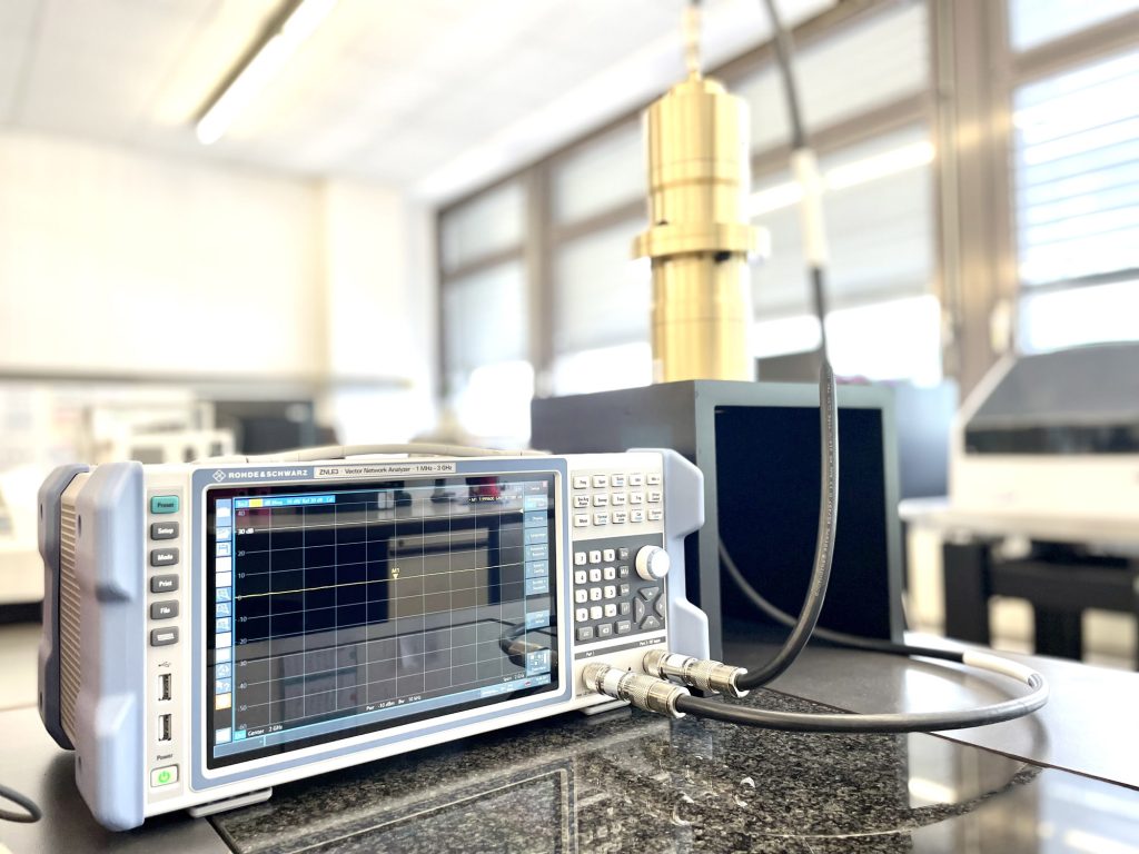 Testing cell for measuring electromagnetic shielding effectiveness according to ASTM D4935-18 at Datwyler lab.