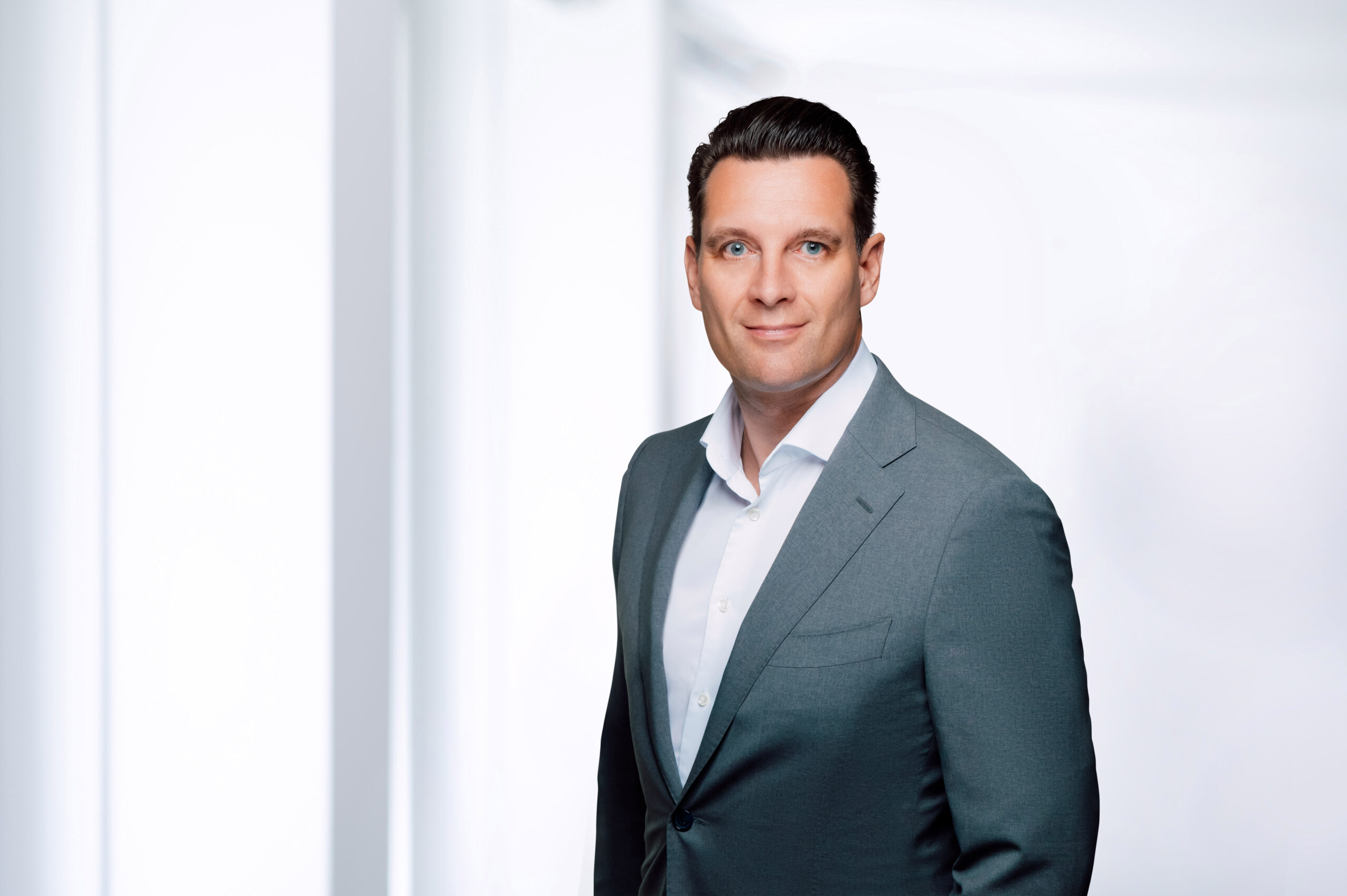 New CEO Volker Cwielong
